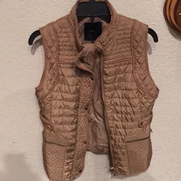 Sfera tan color unique quilted vest - Picture 1 of 5